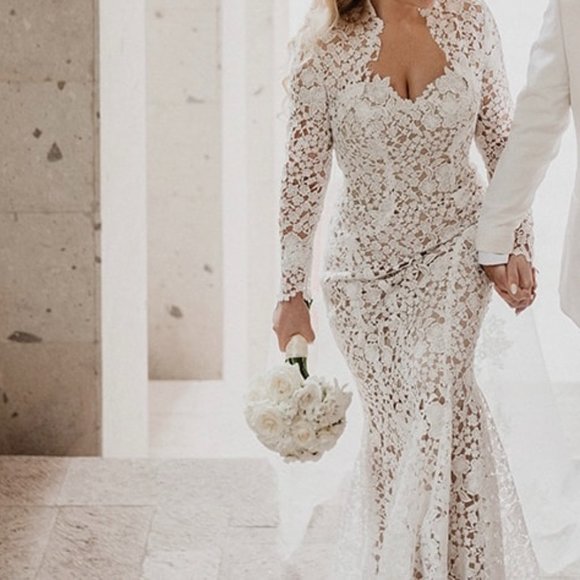 Monique Lhuillier Atherton Wedding Dress / Gown Size 6 - Picture 2 of 16